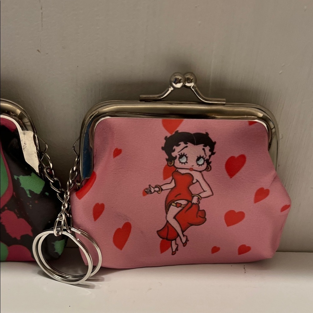 Pick (1) BB Kiss Lock Coin Purse - Picture 10 of 10
